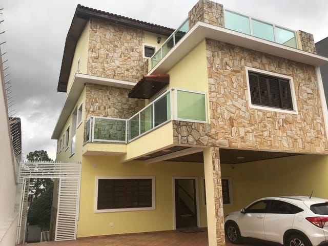 Sobrado com 480m² 4 quartos e 6 banheiros, à venda, no bairro Cerâmica em São Caetano do Sul