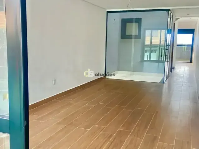 Sobrado 4 quartos e 4 banheiros, à venda, no bairro Parque Peruche em São Paulo