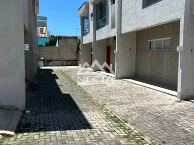 Sobrado com 94m² 2 quartos e 2 banheiros, à venda, no bairro Massaguaçu  em Caraguatatuba