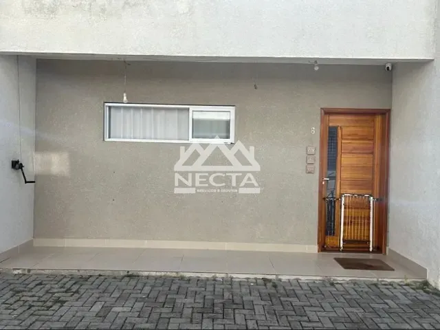 Sobrado com 94m² 2 quartos e 2 banheiros, à venda, no bairro Massaguaçu  em Caraguatatuba