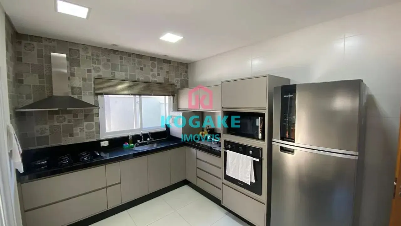 Sobrado, 4 quartos, 247 m² - Foto 9
