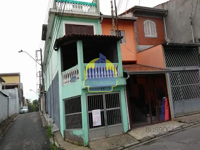 Sobrado com 125m² 3 quartos e 1 banheiro, à venda, no bairro Bussocaba em Osasco
