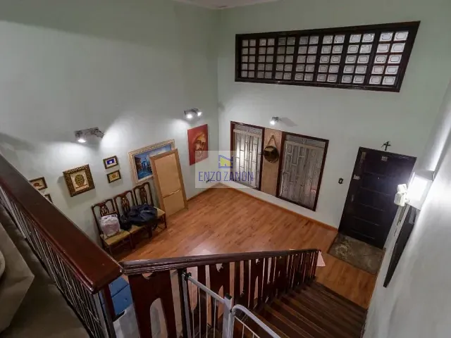 Sobrado com 270m² 4 quartos e 4 banheiros, à venda ou para alugar, no bairro Jardim São Luís em São Bernardo do Campo