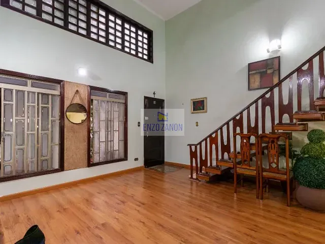 Sobrado com 270m² 4 quartos e 4 banheiros, à venda ou para alugar, no bairro Jardim São Luís em São Bernardo do Campo