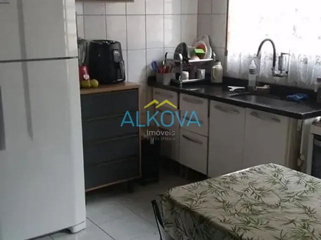 Sobrado com 125m² 3 quartos e 2 banheiros, à venda, no bairro Bosque dos Eucaliptos em São José dos Campos