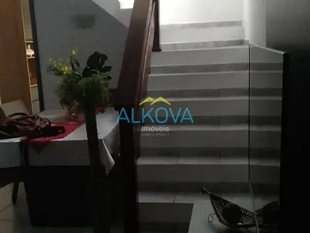Sobrado com 125m² 3 quartos e 2 banheiros, à venda, no bairro Bosque dos Eucaliptos em São José dos Campos