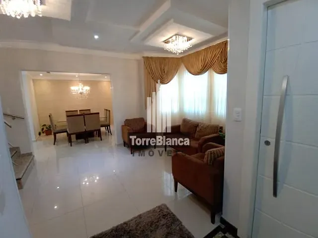 Sobrado com 462m² 4 quartos e 4 banheiros, à venda, no bairro Estrela em Ponta Grossa