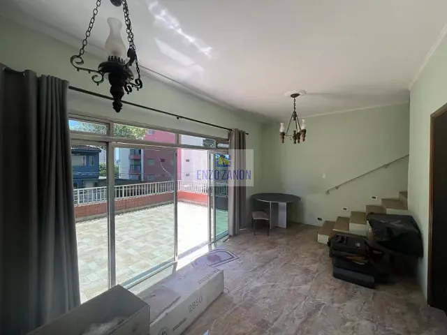 Sobrado com 210m² 4 quartos e 4 banheiros, à venda ou para alugar, no bairro Jardim do Mar em São Bernardo do Campo