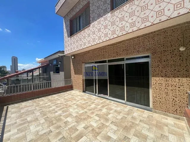 Sobrado com 210m² 4 quartos e 4 banheiros, à venda ou para alugar, no bairro Jardim do Mar em São Bernardo do Campo