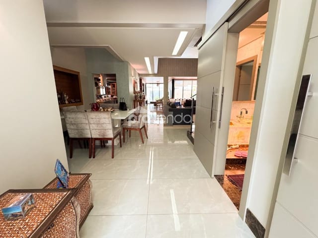 Foto do Sobrado - SOBRADO PARA LOCAÇÃO - 4 SUÍTES -  ÁREA 407m² - JARDINS MÔNACO - APARECIDA DE GOIÂNIA/GO | Provenda Imobiliária