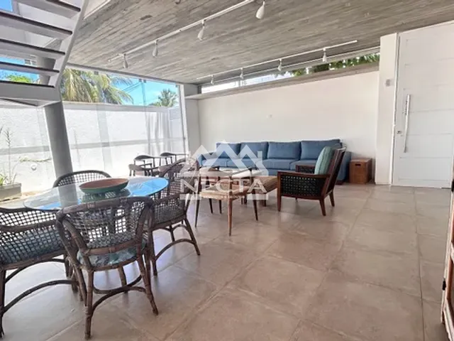 Sobrado com 400m² 5 quartos e 8 banheiros, à venda, no bairro Guaecá em São Sebastião
