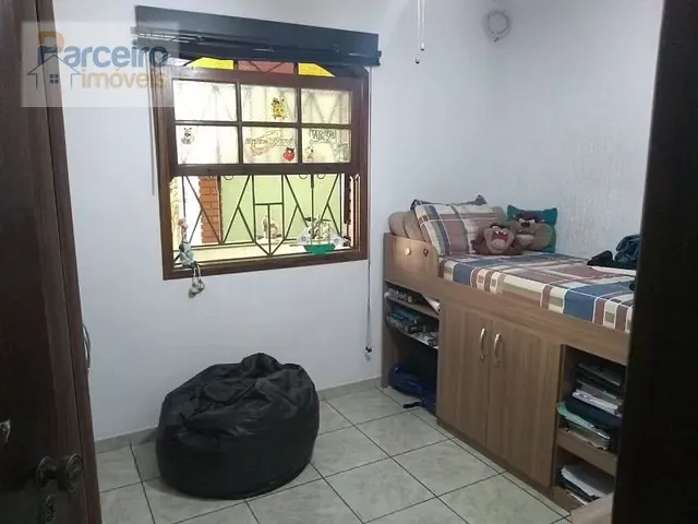 Casa com 264m² 3 quartos e 2 banheiros, à venda, no bairro Jardim Iva em São Paulo