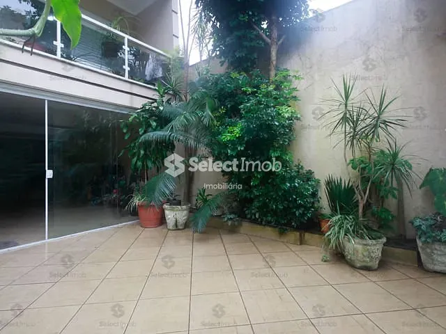 Sobrado com 220m² 3 quartos e 4 banheiros, à venda, no bairro Jardim Guapituba em Mauá