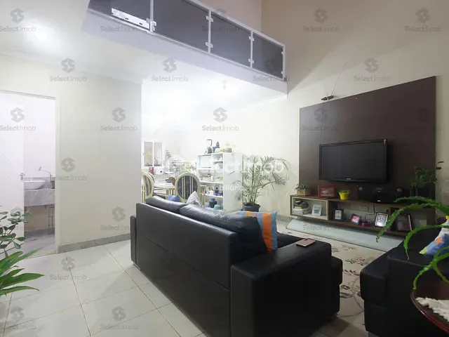 Sobrado com 220m² 3 quartos e 4 banheiros, à venda, no bairro Jardim Guapituba em Mauá