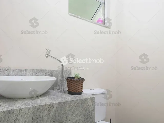 Sobrado com 220m² 3 quartos e 4 banheiros, à venda, no bairro Jardim Guapituba em Mauá
