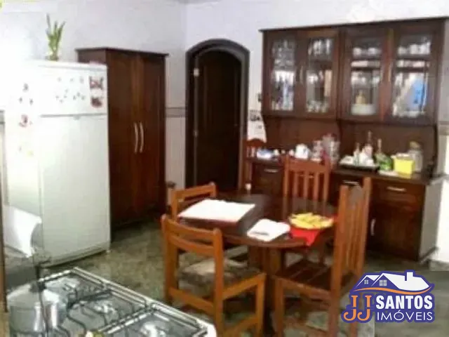 Sobrado com 210m² 5 quartos e 3 banheiros, à venda, no bairro Água Rasa em São Paulo