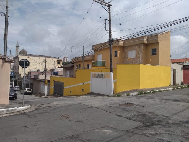 Foto do Sobrado - SOBRADO À VENDA, COM 100M², 2 SUÍTES, MÓVEIS PLANEJADOS, CHURRASQUEIRA, PORTÃO ELETRÔNICO, 3 VAGAS - SEMI MOBILIADO - VILA CARRÃO | Lares e Andares Imóveis