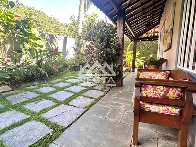 Sobrado com 500m² 5 quartos e 4 banheiros, à venda, no bairro Reserva du Moullin em São Sebastião