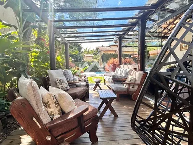 Sobrado com 500m² 5 quartos e 4 banheiros, à venda, no bairro Reserva du Moullin em São Sebastião