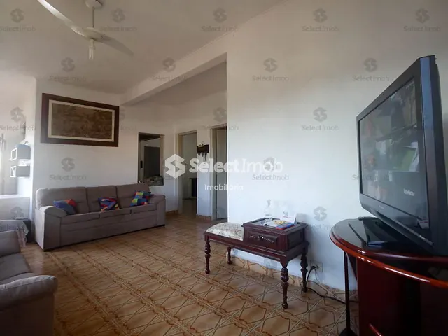 Sobrado com 384m² 4 quartos e 2 banheiros, à venda, no bairro Centro Alto em Ribeirão Pires