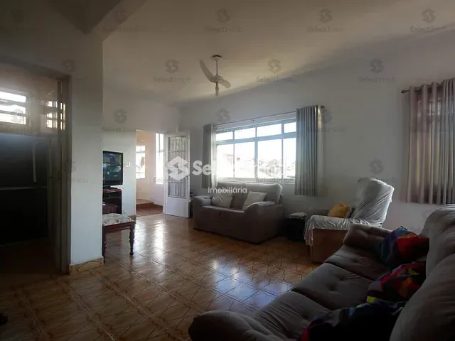 Sobrado com 384m² 4 quartos e 2 banheiros, à venda, no bairro Centro Alto em Ribeirão Pires