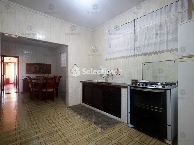 Sobrado com 384m² 4 quartos e 2 banheiros, à venda, no bairro Centro Alto em Ribeirão Pires