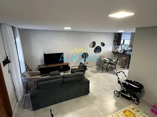 Sobrado com 200m² 4 quartos e 4 banheiros, à venda, no bairro Jardim Jacinto em Jacareí