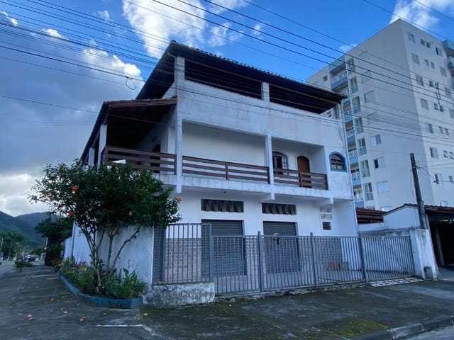 Foto do Sobrado - Sobrado com 10 dormitórios à venda, 418 m² por R$ 1.500.000,00 - Martim de Sá - Caraguatatuba/SP | INDEPENDENCE NEGOCIOS IMOBILIARIOS LTDA