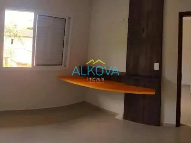 Sobrado com 83m² 3 quartos e 3 banheiros, à venda, no bairro Jardim Uirá em São José dos Campos
