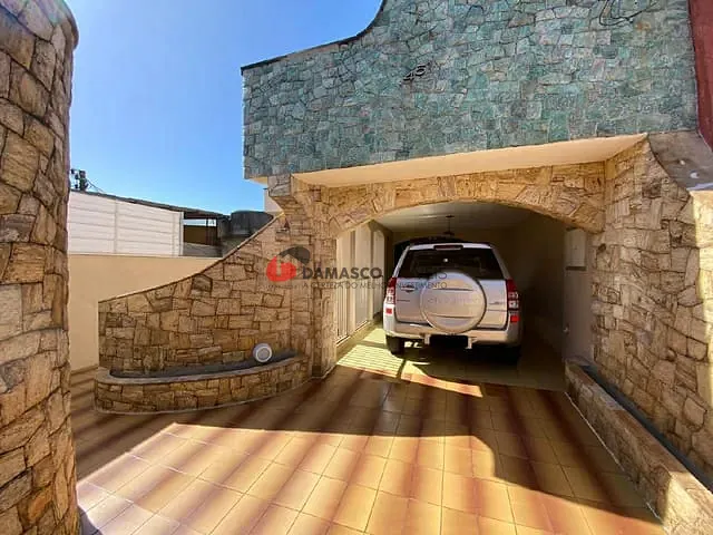 Sobrado com 197m² 2 quartos e 2 banheiros, à venda, no bairro Olímpico em São Caetano do Sul