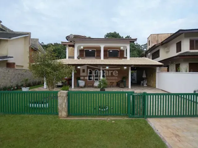 Sobrado com 577m² 5 quartos e 3 banheiros, à venda, no bairro Riviera de São Lourenço em Bertioga