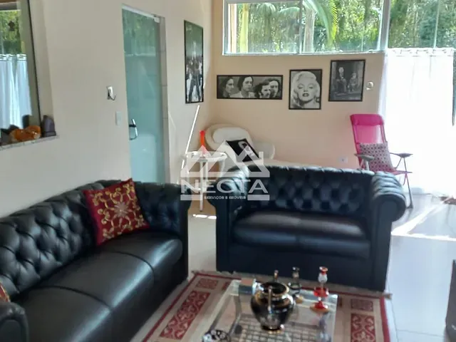 Sobrado com 459m² 4 quartos e 4 banheiros, à venda, no bairro Mar Verde II em Caraguatatuba