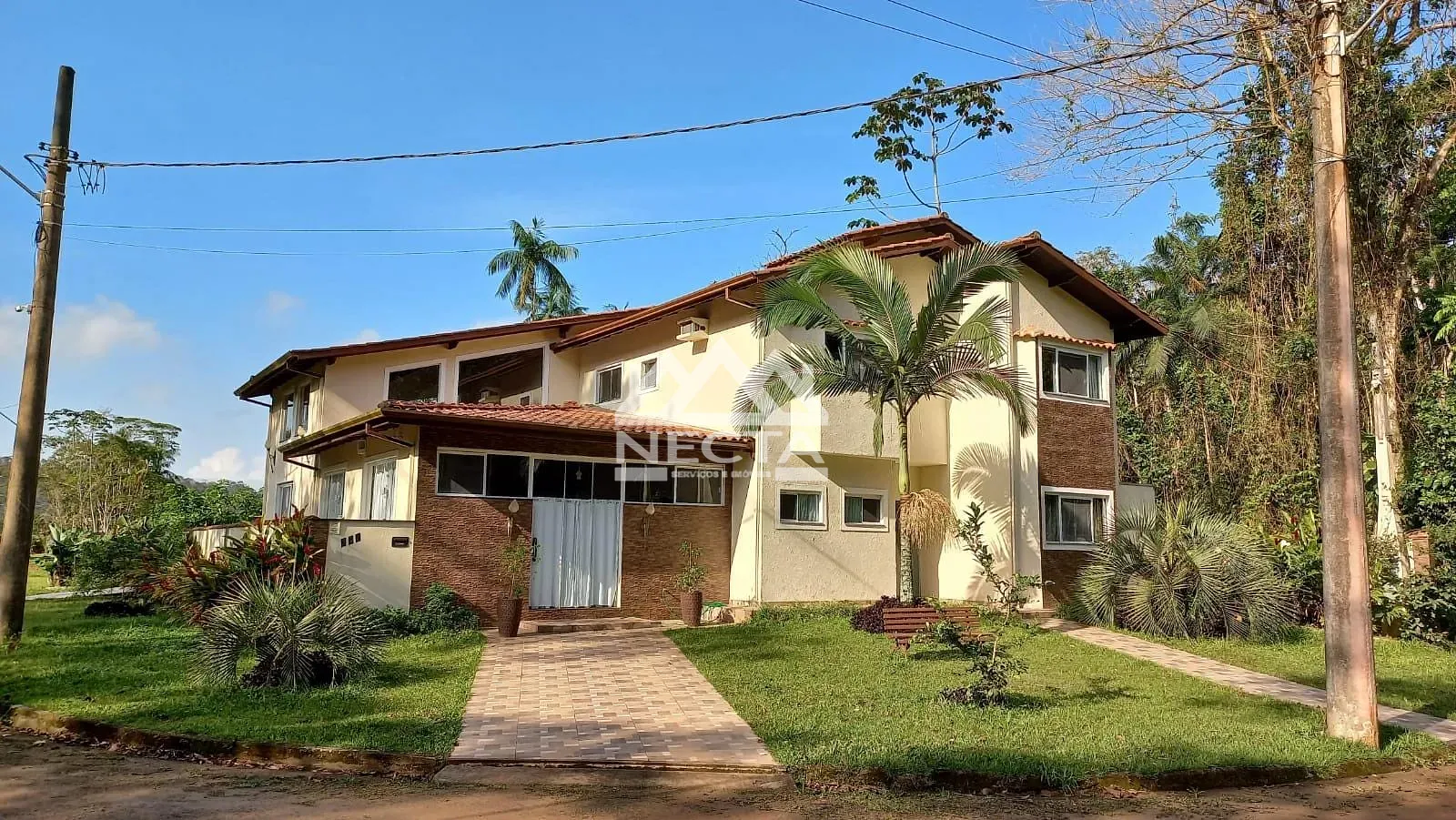Sobrado, 4 quartos, 354 m² - Foto 1