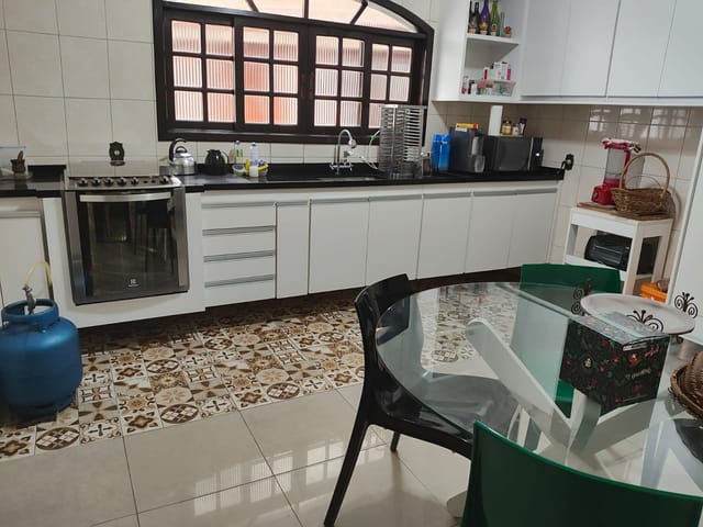Sobrado 4 quartos e 3 banheiros, à venda, no bairro Vila São Francisco (Zona Leste) em São Paulo