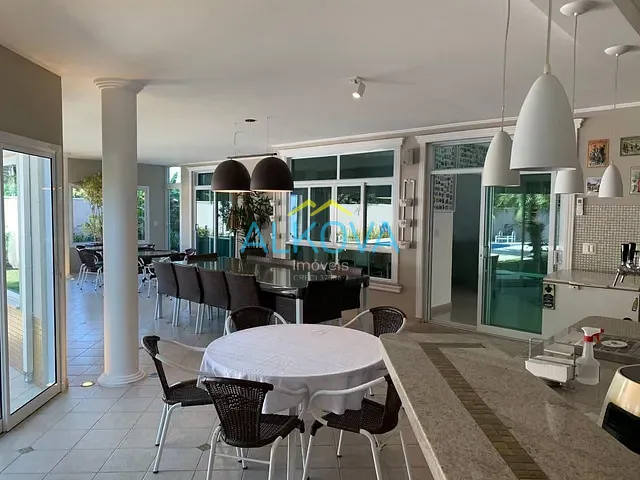 Sobrado com 1000m² 5 quartos e 9 banheiros, à venda, no bairro Condomínio Residencial Mirante do Vale em Jacareí