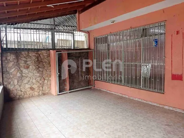 Sobrado com 200m² 2 quartos e 2 banheiros, à venda, no bairro Vila Mariza Mazzei em São Paulo