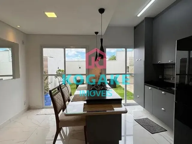 Sobrado com 145m² 3 quartos e 2 banheiros, à venda, no bairro Urbanova em São José Dos Campos