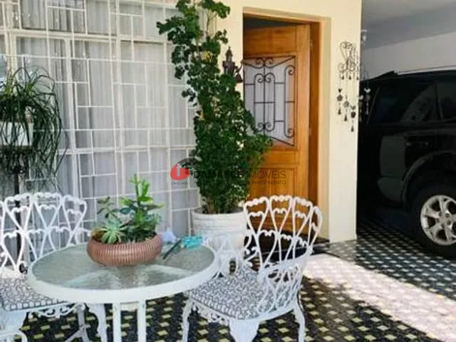 Sobrado com 278m² 3 quartos e 2 banheiros, à venda, no bairro Santa Paula em São Caetano do Sul