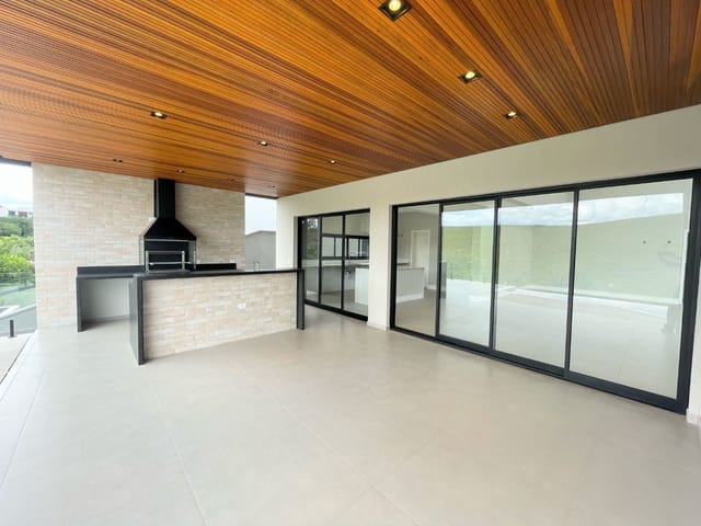 Sobrado com 480m² 5 quartos e 5 banheiros, à venda, no bairro Condomínio Residencial Alphaville II em São José dos Campos
