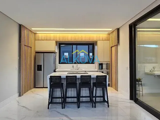 Sobrado com 454m² 4 quartos e 6 banheiros, à venda, no bairro Condomínio Residencial Alphaville em São José dos Campos