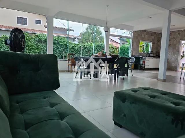 Sobrado com 300m² 4 quartos e 2 banheiros, à venda, no bairro Portal do Patrimonium em Caraguatatuba