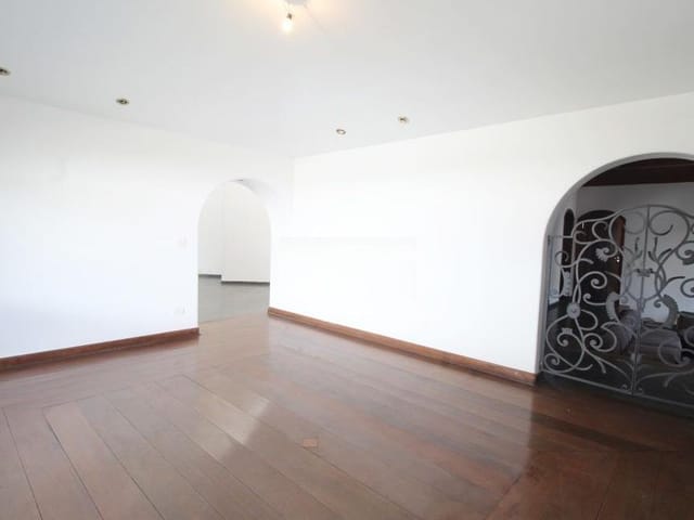 Sobrado com 627m² 7 quartos e 5 banheiros, à venda, no bairro Vila Madalena em São Paulo