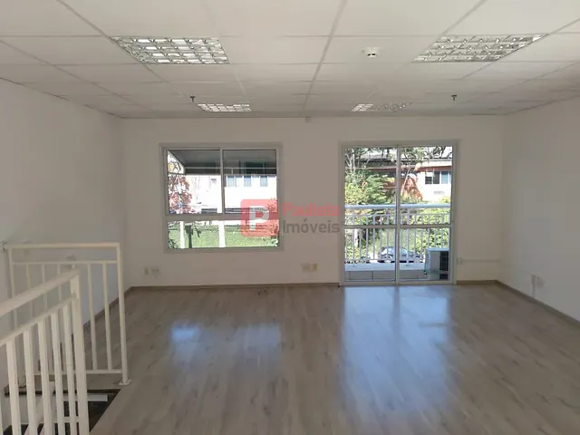Village com 136m², à venda, no bairro Jardim Dom Bosco em São Paulo