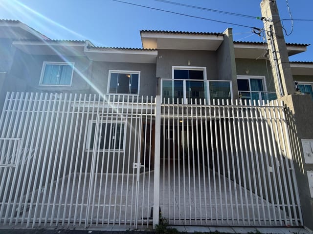 Sobrado para Venda e Locação, 3 quartos sendo 1 suíte, Área gourmet com Churrasqueira, 112 m², Ronda - Ponta Grossa/PR