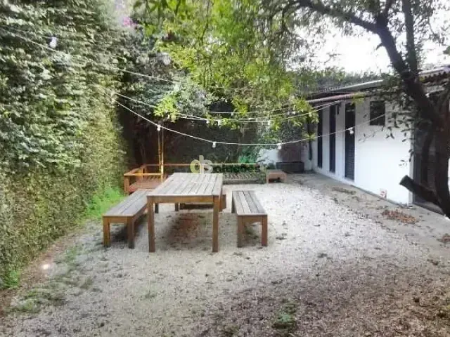 Sobrado com 500m², para alugar, no bairro Pinheiros em São Paulo