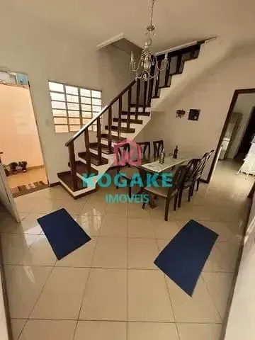 Sobrado, 4 quartos, 182 m² - Foto 1