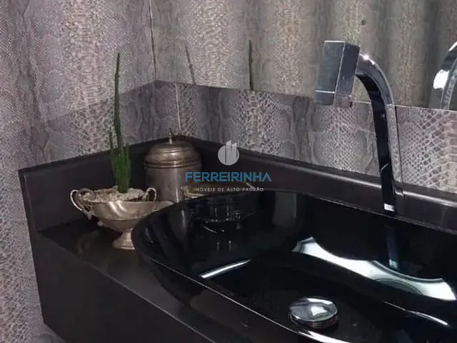 Sobrado com 450m² 6 quartos e 6 banheiros, à venda, no bairro Condomínio Residencial Jaguary em São José dos Campos