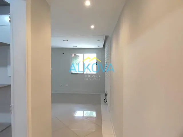 Sobrado com 140m² 3 quartos e 2 banheiros, à venda, no bairro Villa Branca em Jacareí
