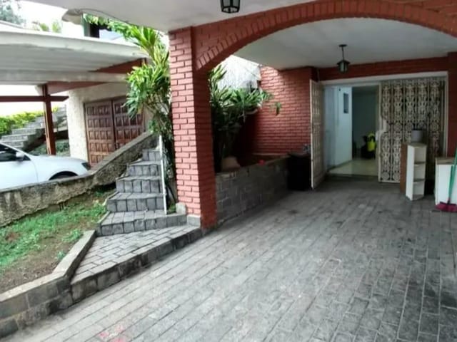 Sobrado 3 quartos e 3 banheiros, à venda, no bairro Jardim Ângela (Zona Leste) em São Paulo