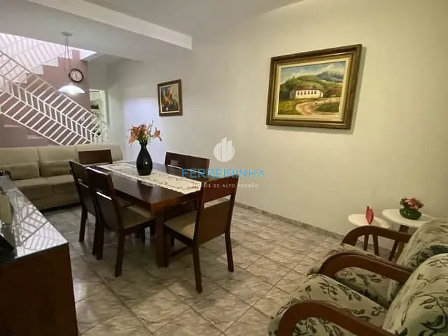 Sobrado com 125m² 3 quartos e 3 banheiros, à venda, no bairro Jardim das Indústrias em São José dos Campos
